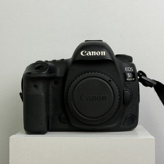 Canon EOS 5D Mark IV 30.4MP Digital SLR Camera Black - Boxed with Extras