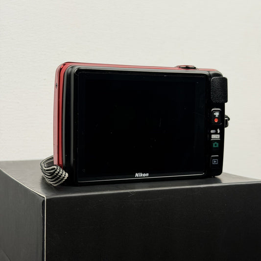 Nikon Coolpix S4200 Digital Camera 16MP 6x Zoom LCD - Red