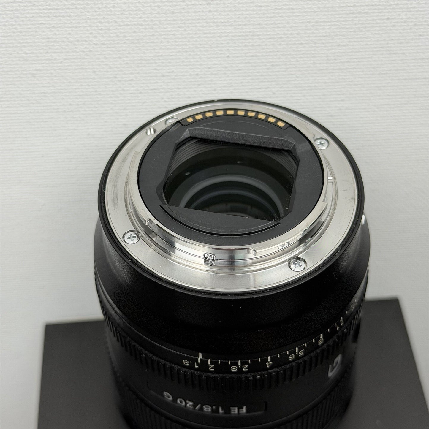 Sony FE 20mm f/1.8 G Ultra Wide Angle Lens SEL20F18G - Black
