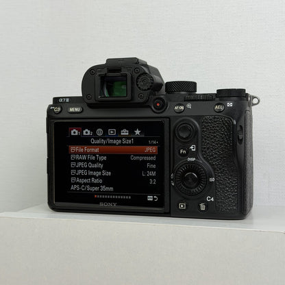 Sony A7 III full-frame mirrorless camera body – photo 7