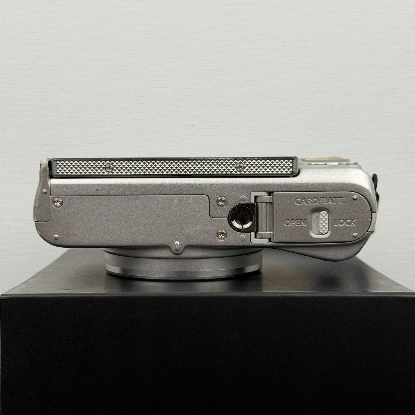 Canon PowerShot SX740 HS 20.3MP Digital Camera Silver with Accessories