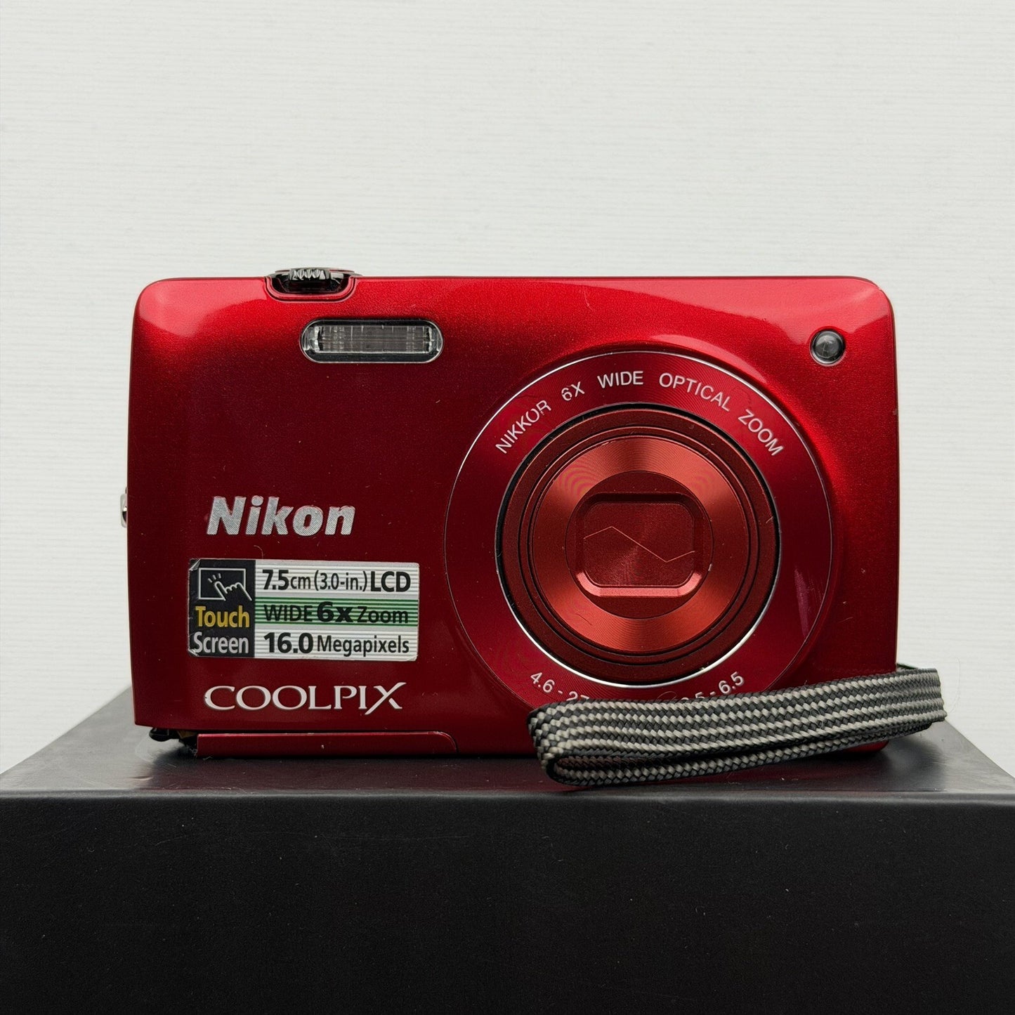 Nikon Coolpix S4200 Digital Camera 16MP 6x Zoom LCD - Red