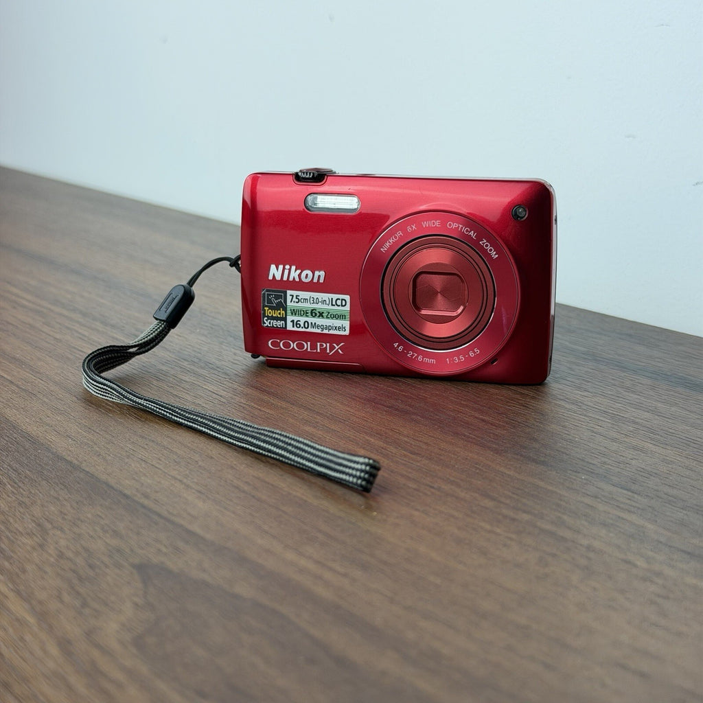 Nikon Coolpix S4200 Digital Camera 16MP 6x Zoom LCD - Red