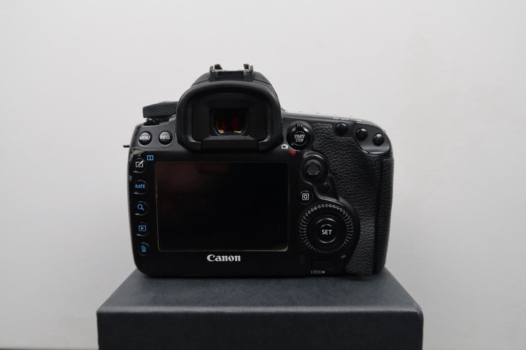 Canon EOS 5D Mark IV 30.4MP Digital SLR Camera - Black