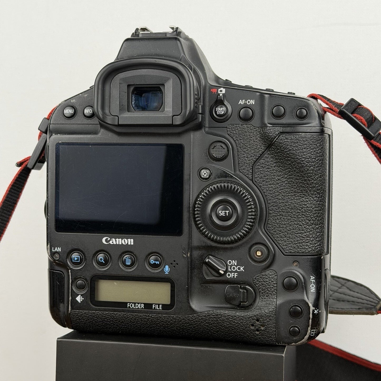 Canon EOS-1D X Mark II 20.2MP Full-Frame Professional DSLR Camera x3 Memory Card