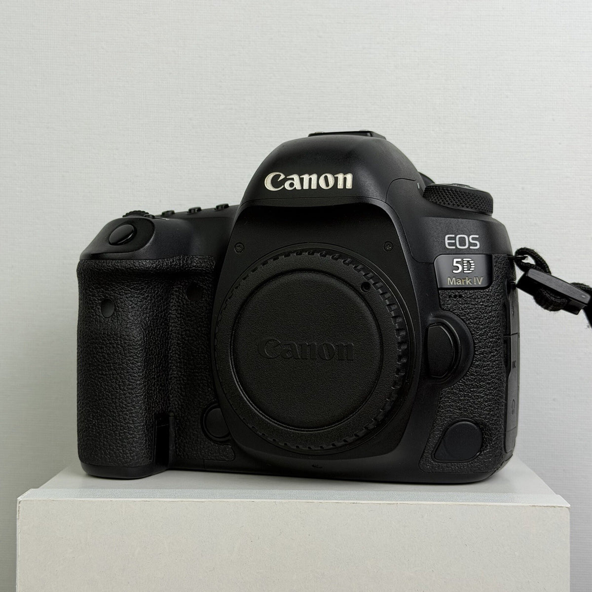 Canon EOS 5D Mark IV 30.4MP Digital SLR Camera Black - Boxed with Extras