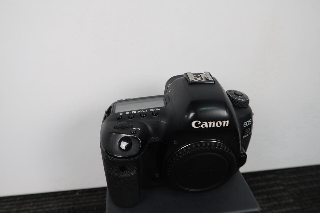 Canon EOS 5D Mark IV 30.4MP Digital SLR Camera - Black