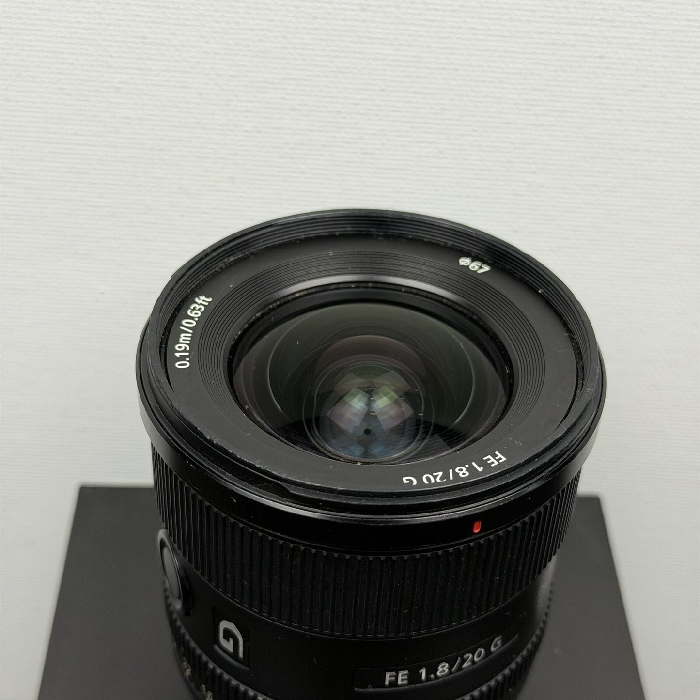 Sony FE 20mm f/1.8 G Ultra Wide Angle Lens SEL20F18G - Black