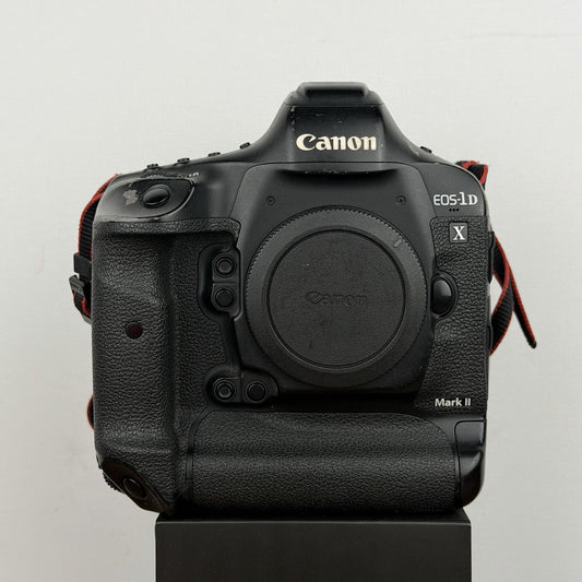 Canon EOS-1D X Mark II 20.2MP Full-Frame Professional DSLR Camera x3 Memory Card