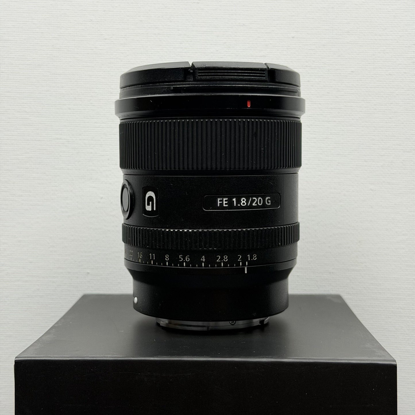 Sony FE 20mm f/1.8 G Ultra Wide Angle Lens SEL20F18G - Black