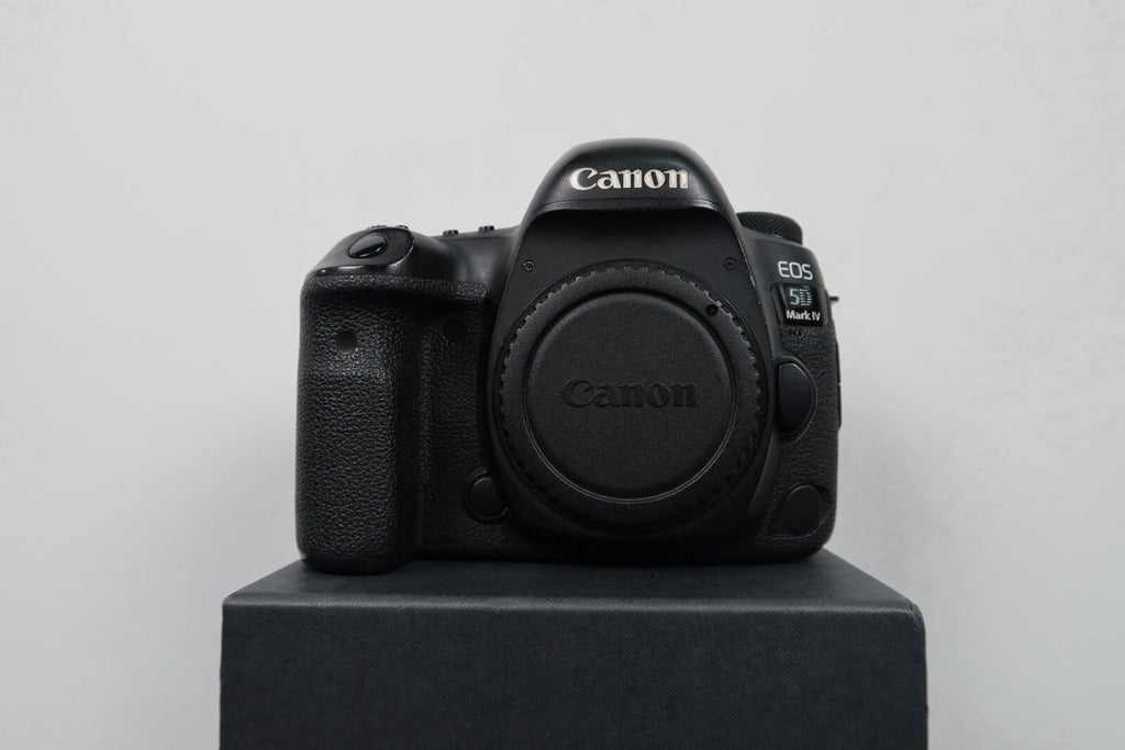 Canon EOS 5D Mark IV 30.4MP Digital SLR Camera - Black