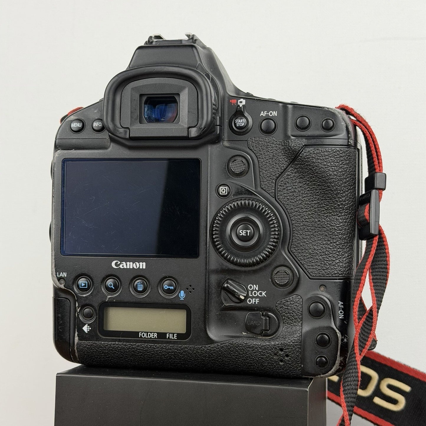 Canon EOS-1D X Mark II 20.2MP Full-Frame Professional DSLR Camera x3 Memory Card