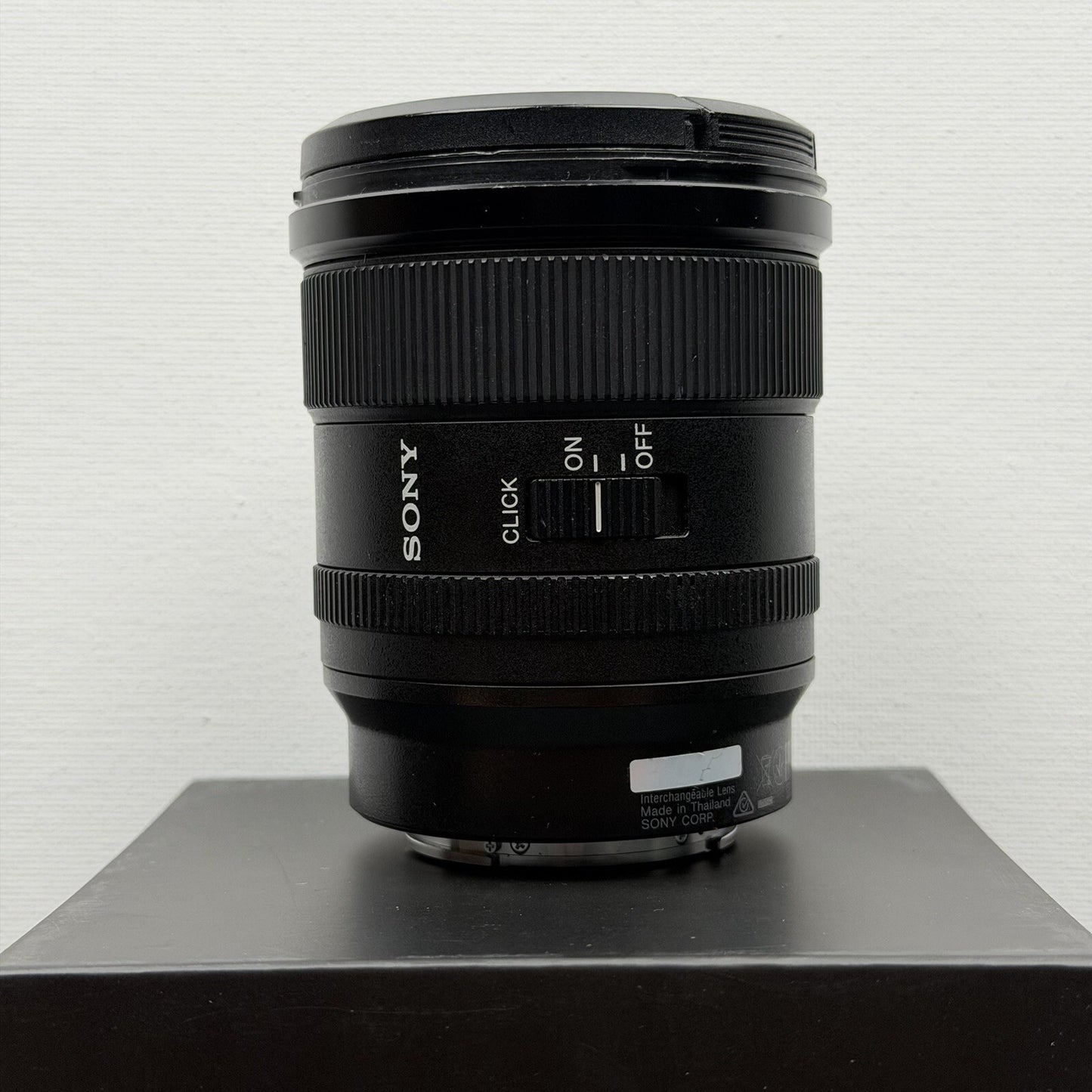 Sony FE 20mm f/1.8 G Ultra Wide Angle Lens SEL20F18G - Black