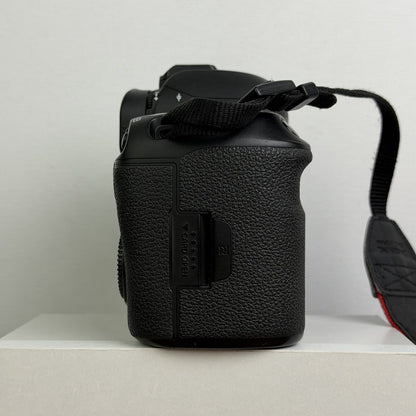 Canon EOS 5D Mark IV DSLR camera with extras – photo 5