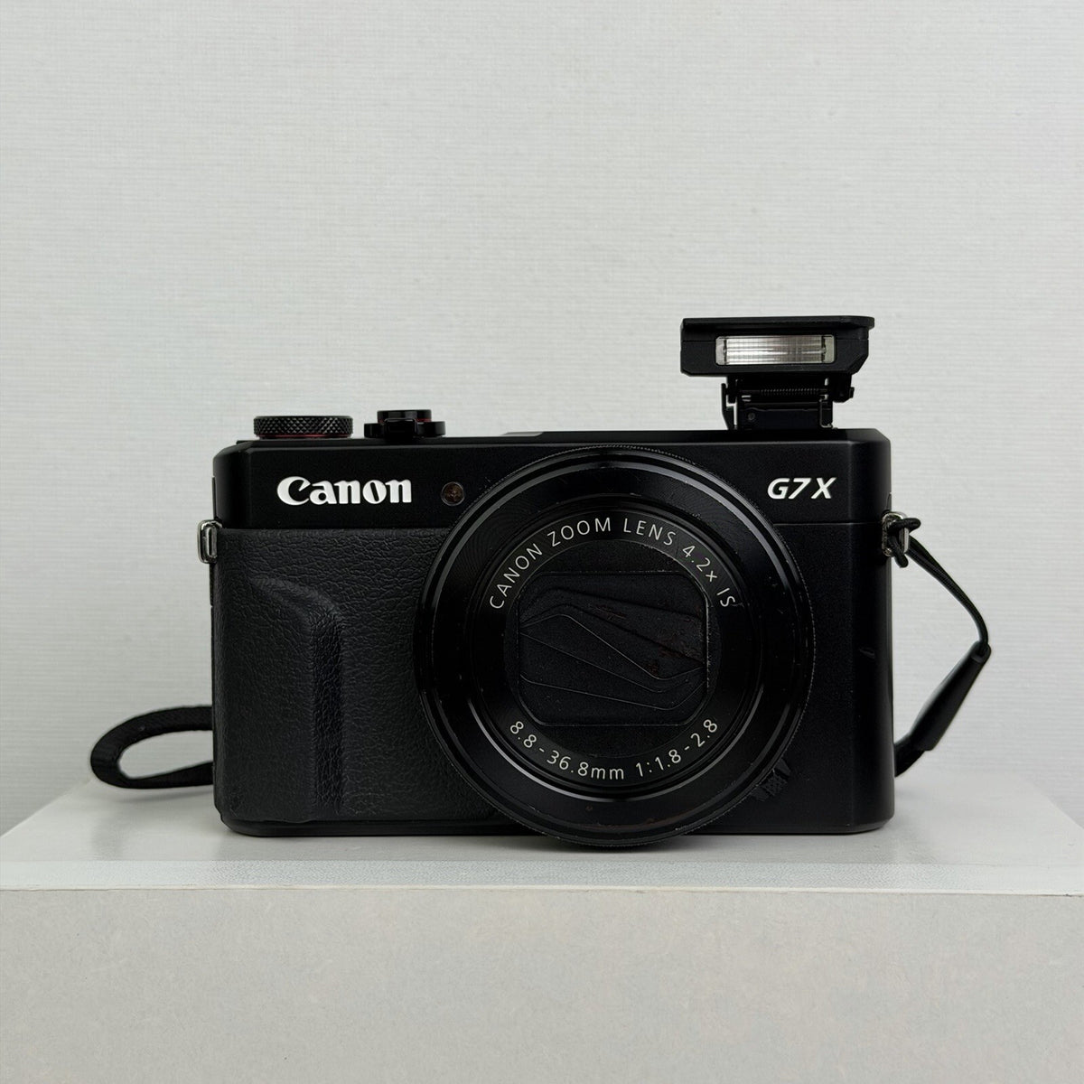Canon PowerShot G7X Mark II 20.1MP Compact Digital Camera Black with Extras