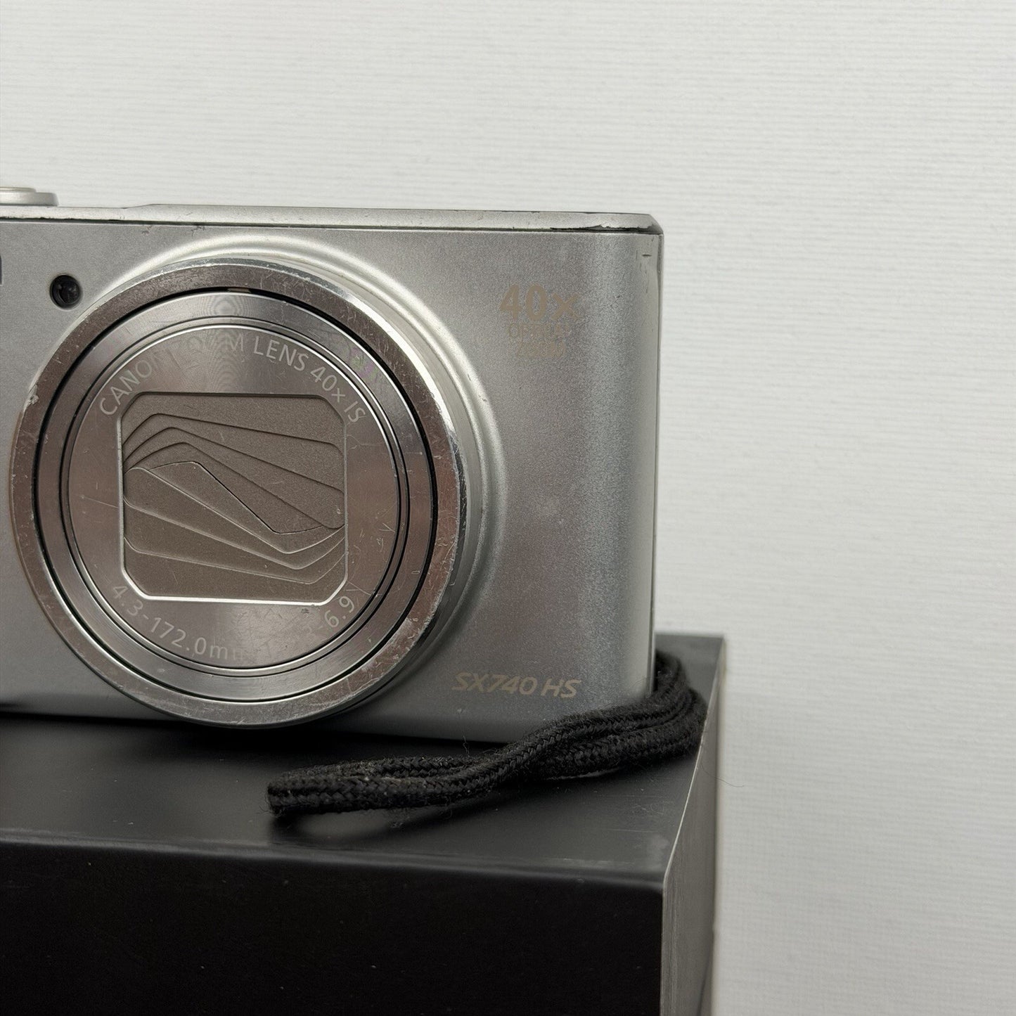 Canon PowerShot SX740 HS 20.3MP Digital Camera Silver with Accessories