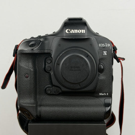 Canon EOS-1D X Mark II 20.2MP Full-Frame Professional DSLR Camera x3 Memory Card
