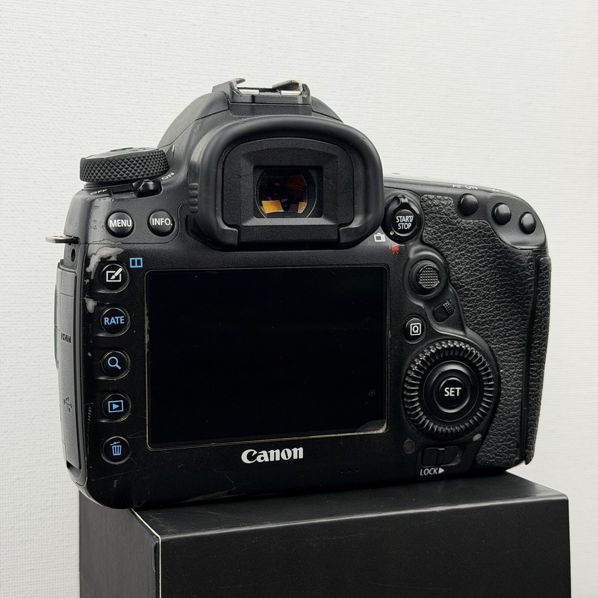 Canon EOS 5D Mark IV 30.4MP Digital SLR Camera - Black