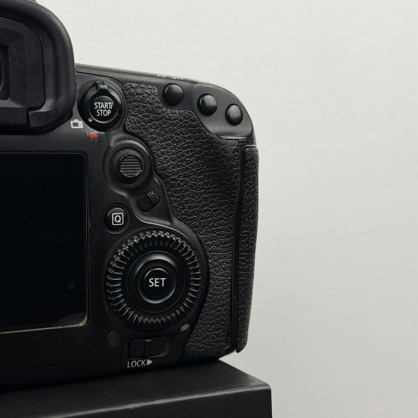 Canon EOS 5D Mark IV 30.4MP Digital SLR Camera - Black