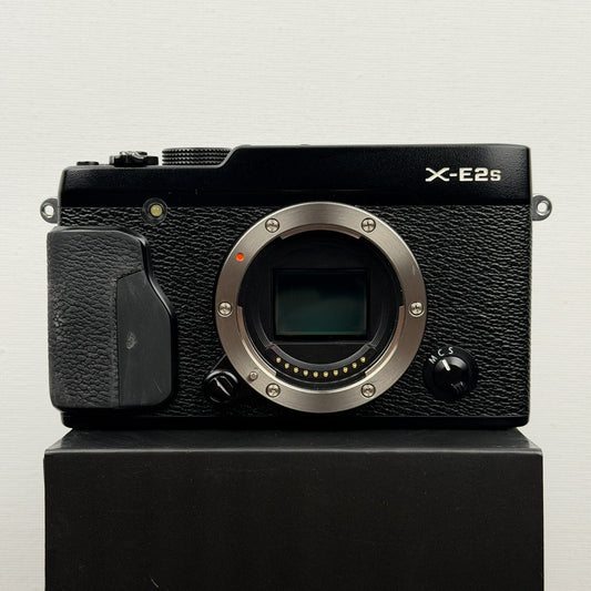 Fujifilm X-E2S 16.3MP Digital Mirrorless Camera Body Black with Accessories